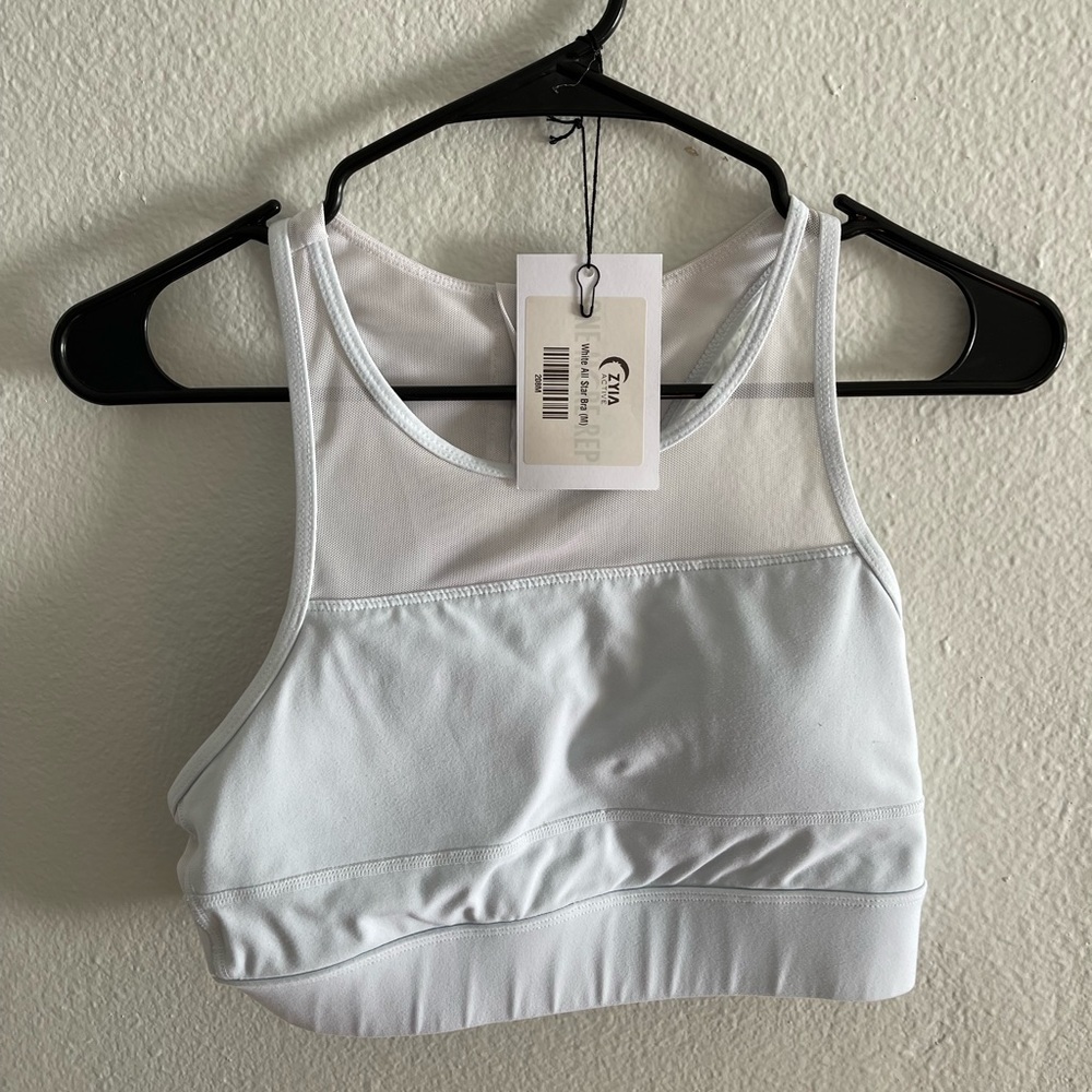 White all star bra